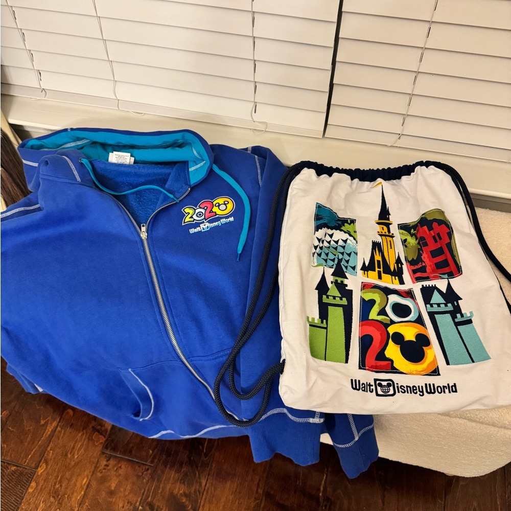 Disney Jacket 2020 w/drawstring bag and two headbands